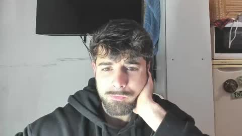 Javier  online show from August 6, 9:54 pm