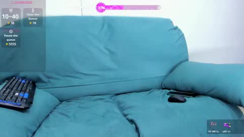 javierdiisousa online show from December 18, 6:35 pm