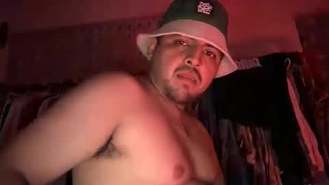 Snapshot of javiermichi chatting on October 7, 5:22 am javiermichi online show from October 7, 5:22 am