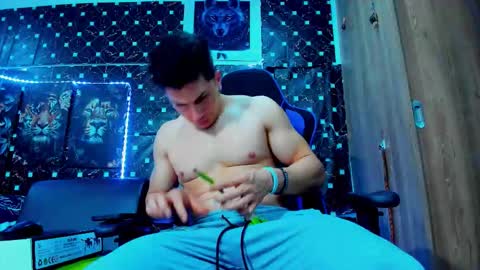 Javier online show from October 8, 12:04 am