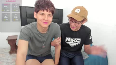 javieryalejandro online show from May 3, 9:17 pm