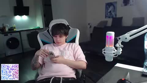Jayce online show from July 2, 3:45 am