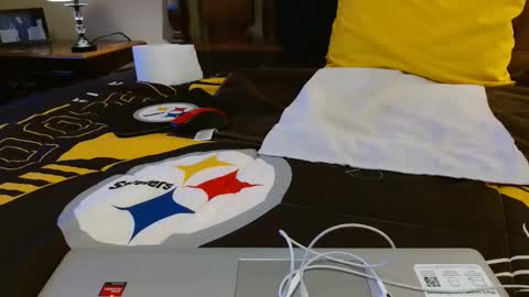 Snapshot of jayscott57 chatting on December 17, 7:48 pm Jay online show from December 17, 7:48 pm