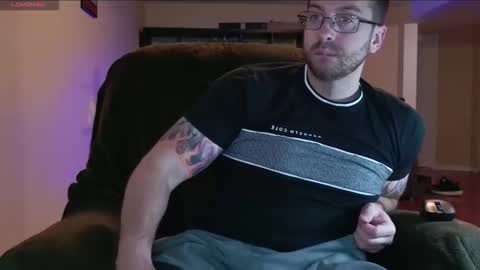 jayxcee OFFICIAL online show from April 12, 3:42 am