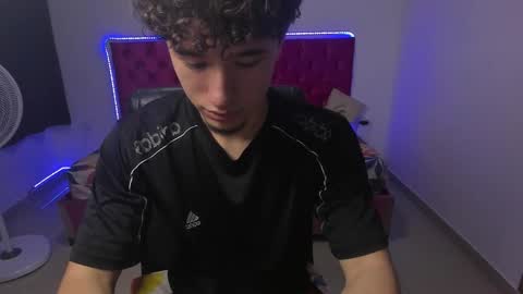 jean_burns online show from March 3, 7:10 pm