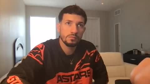 Snapshot of jeanwhitebianco chatting on October 28, 4:31 pm jeanwhitebianco online show from October 28, 4:31 pm