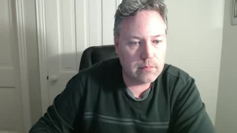 Snapshot of jeb5150 chatting on February 5, 5:41 am JE online show from February 5, 5:41 am