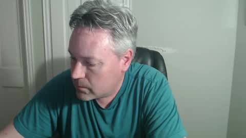 JE online show from November 15, 2:57 am