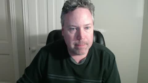 Snapshot of jeb5150 chatting on December 29, 3:33 am JE online show from December 29, 3:33 am