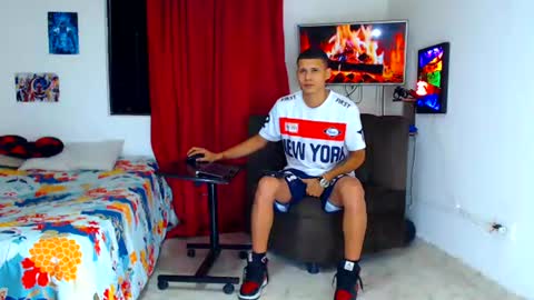 jeffer21_hot online show from June 20, 6:40 am