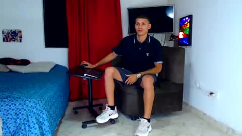 jeffer21_hot online show from July 14, 5:55 am
