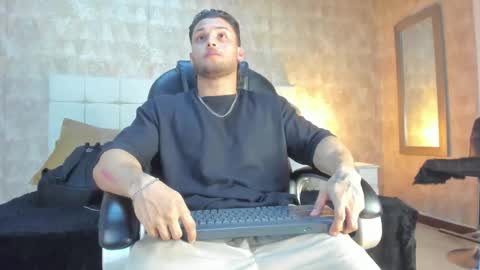 jeicob gagnon online show from December 14, 12:17 am