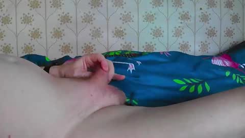 jellykulli online show from December 5, 7:49 am