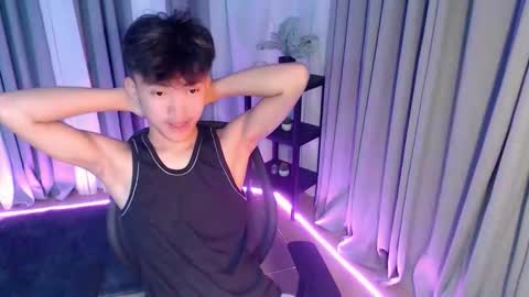jemart_urnaughtboy online show from May 28, 8:34 am