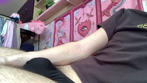 jeremy1scott online show from May 22, 7:02 am