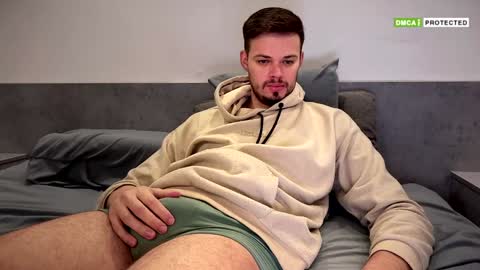 Snapshot of jerked_letto chatting on December 30, 7:04 am jerked_letto online show from December 30, 7:04 am