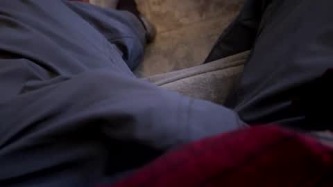 Jeremys room chill and puff one enjoy online show from December 16, 6:53 am