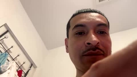 Hungjessy online show from December 14, 8:27 pm