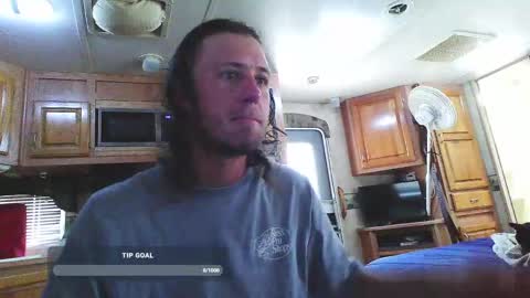 Snapshot of jessiehammerdik chatting on December 31, 7:18 pm Dixon Cider online show from December 31, 7:18 pm