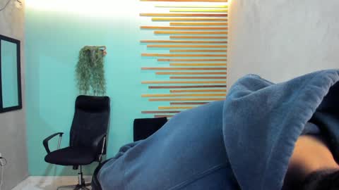 Snapshot of jharol_cardona chatting on December 21, 1:36 am Jharol  online show from December 21, 1:36 am