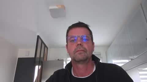 jhmec44000 online show from May 4, 3:58 pm
