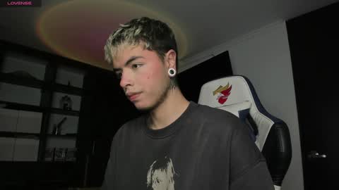 Snapshot of jhn_morghan chatting on January 1, 2:51 am Morghan online show from January 1, 2:51 am