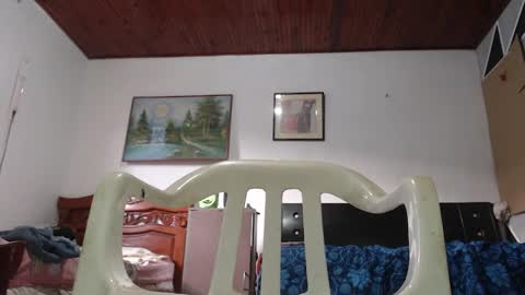 Snapshot of jhon_tommy chatting on March 7, 12:23 pm jhon tommy online show from March 7, 12:23 pm