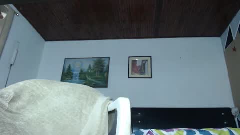 Snapshot of jhon_tommy chatting on February 1, 11:32 am jhon tommy online show from February 1, 11:32 am