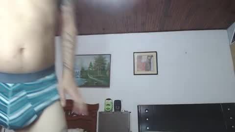 Snapshot of jhon_tommy chatting on December 18, 11:24 am jhon tommy online show from December 18, 11:24 am