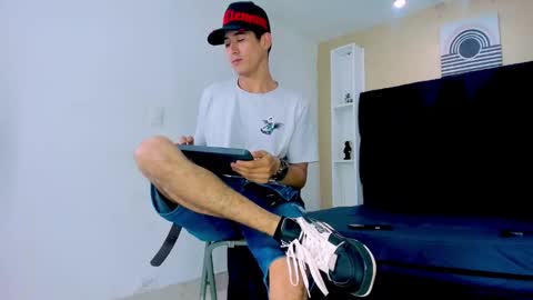 Jhon online show from January 9, 2:33 am