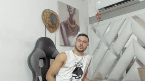 Snapshot of jhonny_flames7 chatting on January 13, 3:56 am jhonny online show from January 13, 3:56 am