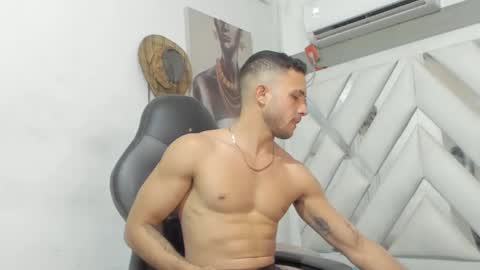 Snapshot of jhonny_flames7 chatting on January 17, 4:06 am jhonny online show from January 17, 4:06 am