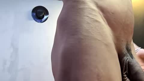 jhonny_thes28 online show from September 20, 3:39 am