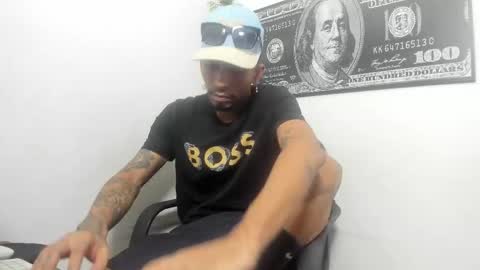 jhonson821 online show from November 29, 12:18 pm