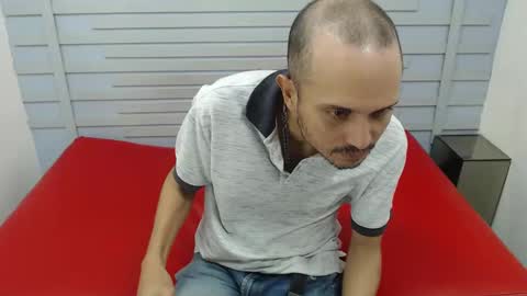 jhontorres018 online show from February 25, 7:58 pm