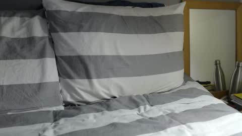 Jon online show from January 2, 2:22 am