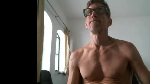 jlmbud online show from April 25, 10:29 am