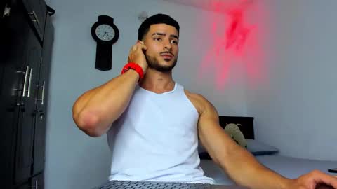 IGJmortton online show from March 17, 12:29 pm