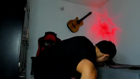 IGJmortton online show from April 11, 6:11 pm