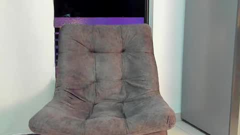 Snapshot of joan_saenz chatting on January 9, 12:46 am JOAN SAENZ online show from January 9, 12:46 am