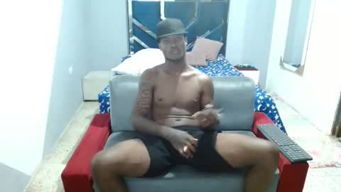 Snapshot of joao_leao chatting on October 26, 3:19 am joao_leao online show from October 26, 3:19 am