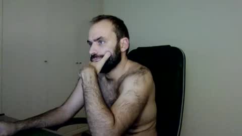 joaodias_18 online show from October 29, 9:40 pm