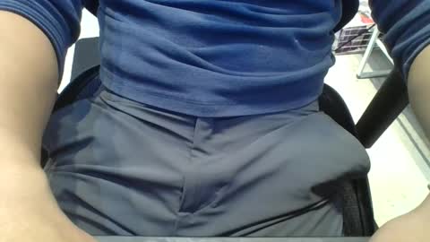 joejoe_1985 online show from September 18, 7:38 pm