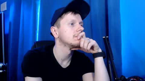 joeyfreeman95 online show from April 23, 2:41 pm