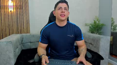 Johan Williams online show from July 17, 2:08 am