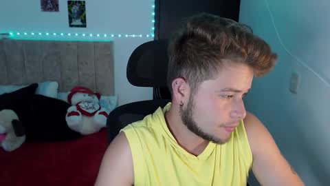 Snapshot of johanleonsweetboy chatting on January 18, 12:28 am JOHAN independient model online show from January 18, 12:28 am