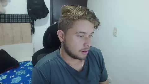 Snapshot of johanleonsweetboy chatting on October 21, 4:54 pm JOHAN independient model online show from October 21, 4:54 pm