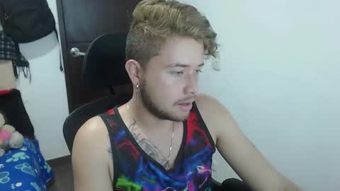 Snapshot of johanleonsweetboy chatting on October 24, 2:41 pm JOHAN independient model online show from October 24, 2:41 pm