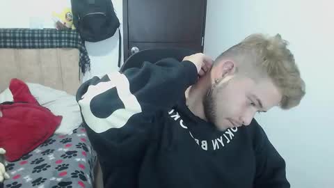 Snapshot of johanleonsweetboy chatting on October 14, 4:14 pm JOHAN independient model online show from October 14, 4:14 pm