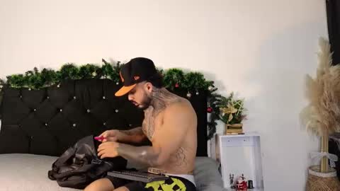 John  online show from November 27, 11:03 am